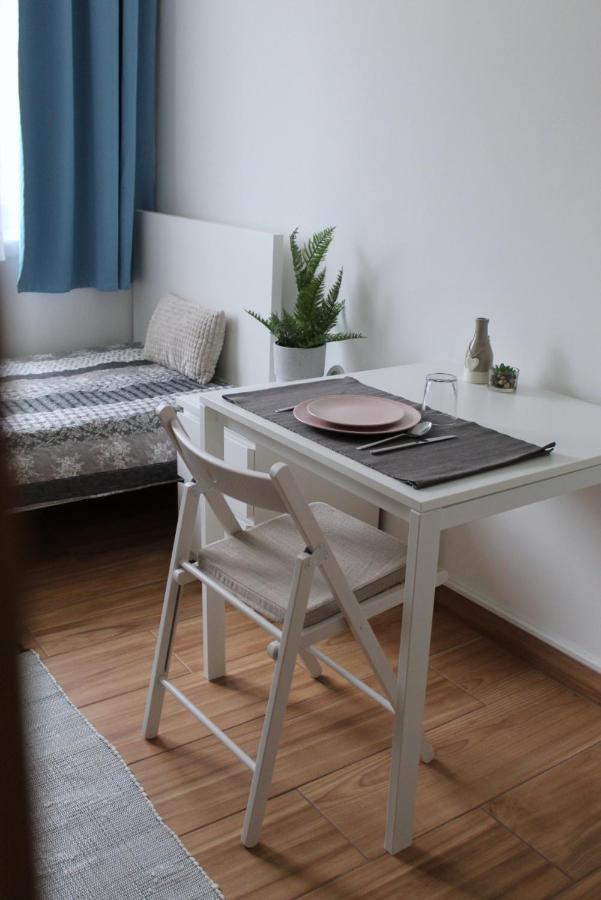 Altair Airport Apartman เวคชีส์ ภายนอก รูปภาพ
