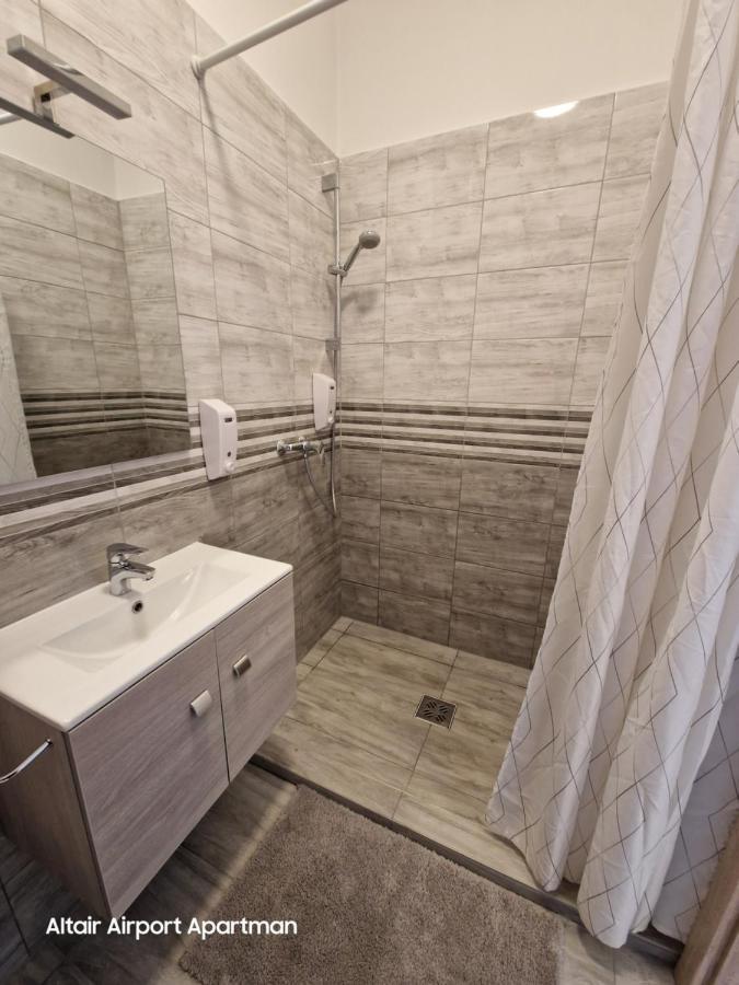 Altair Airport Apartman เวคชีส์ ภายนอก รูปภาพ