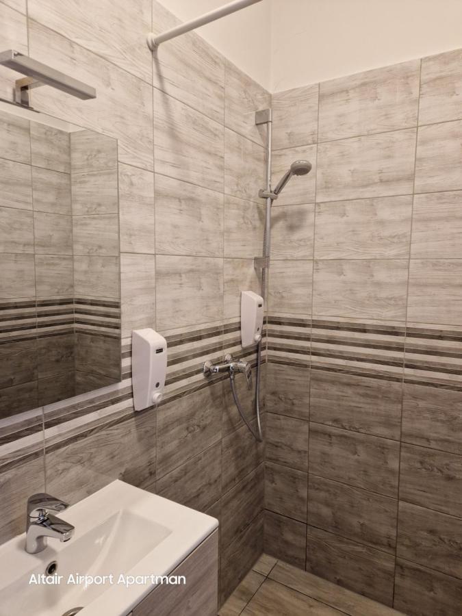 Altair Airport Apartman เวคชีส์ ภายนอก รูปภาพ