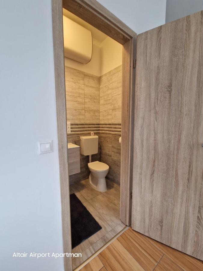 Altair Airport Apartman เวคชีส์ ภายนอก รูปภาพ